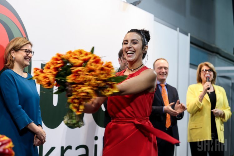 На выставке Flower Expo Ukraine 2017 презентовали новый сорт тюльпана, названного в честь певицы Джамалы