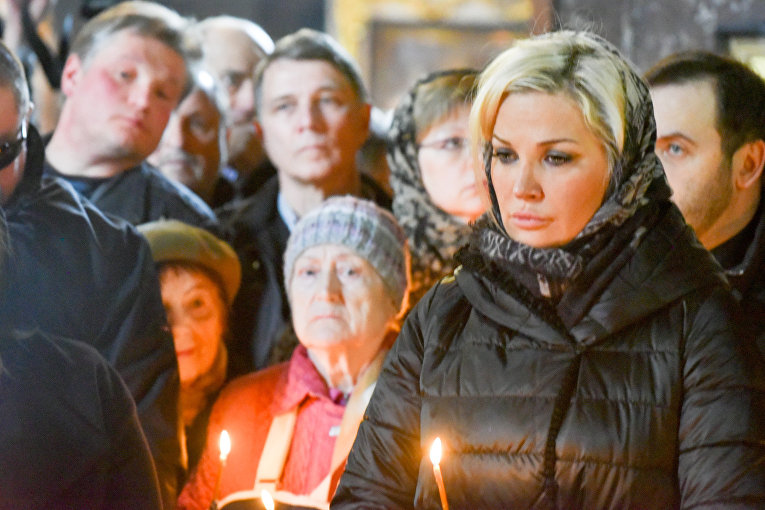 Мария Максакова на церемонии отпевания Дениса Вороненкова в Киеве