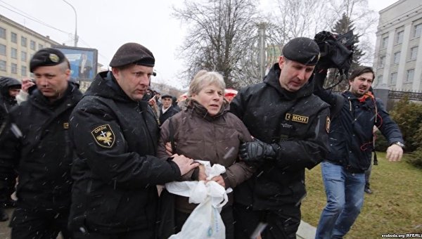 Массовые задержания активистов в Минске