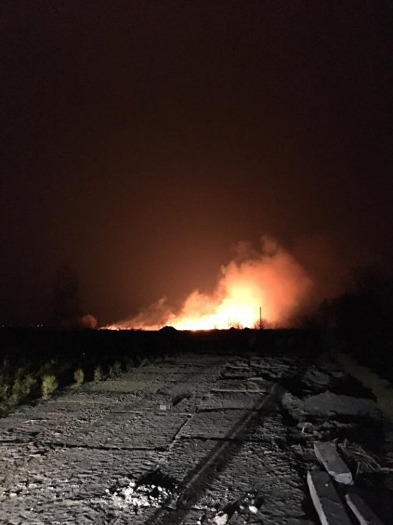Пожар на окраине Киева (на Осокорках)