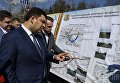 Премьер-министр Украины Владимир Гройсман ознакомился с ходом ремонтных работ на дорогах Житомирской области
