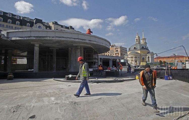 Реконструкция Почтовой площади в Киеве