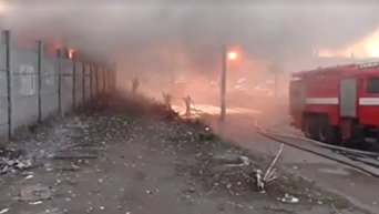 Пожар в Киеве на Петровке