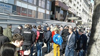Ситуация около Дома профсоюзов в Киеве