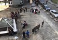 Похоронная процессия возле дома нардепа от Самопомич