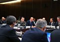 Министр обороны Украины Степан Полторак с депутатами парламента Канады
