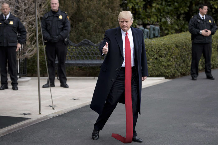 Неизвестный фотошопер тролит галстуки Трампа