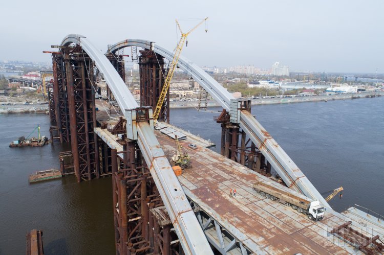 Строительство Подольско-Воскресенского моста в Киеве