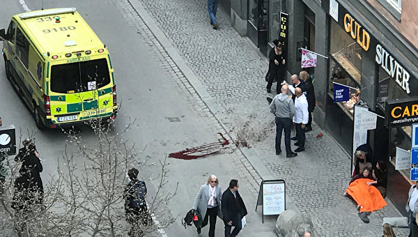 Наезд грузовика на людей в Стокгольме
