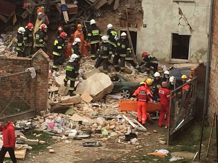 Под Вроцлавом рухнул двухэтажный многоквартирный дом