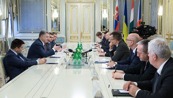 Встреча Петра Порошенко с главами МИД Словакии, Чехии и Венгрии