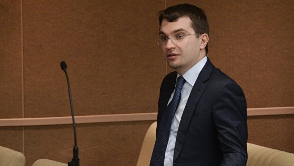 Заместитель министра юстиции РФ Михаил Гальперин на пленарном заседании Госдумы РФ