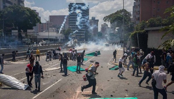 Антиправительственные протесты в Венесуэле