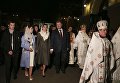 Президент Петр Порошенко вместе с семье посетил пасхальную службу во Владимирском соборе