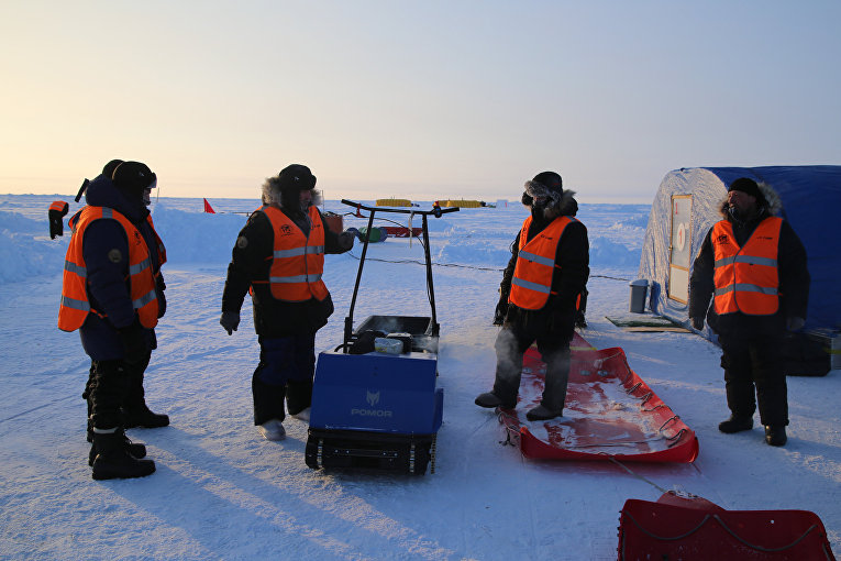 Комплексная экспедиция к Северному полюсу, организованная Экспедиционным центром Минобороны РФ, завершилась в Арктике