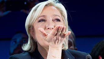 Лидер политической партии Франции Национальный фронт, кандидат в президенты Франции Марин Ле Пен