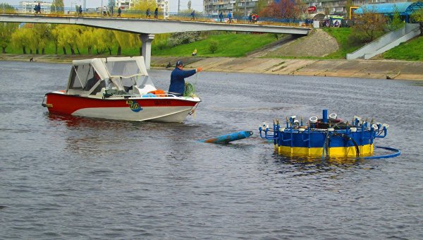 В Киеве неизвестные украли подводную деталь с Русановского фонтана