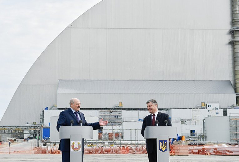 Президенты Петр Порошенко и Александр Лукашенко посетили Чернобыльскую АЭС
