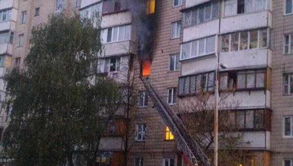 В Киеве на Борщаговке горела многоэтажка