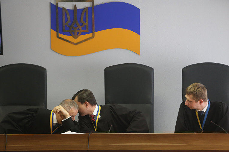 Суд по обвинению экс-президента Украины Виктора Януковича в государственной измене