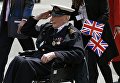 Приветствие ветерана в центре Лондона