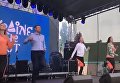 На радостях после Евровидения Кличко станцевал с волонтерами. Видео