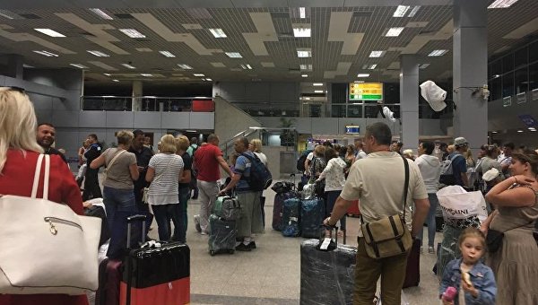 Ситуация в аэропорту Хургады с украинскими туристами