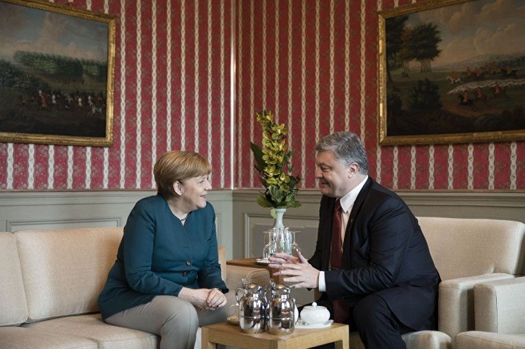 Переговоры Порошенко и Меркель