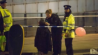 Ребенок, пострадавший при взрыве на стадионе в Манчестере