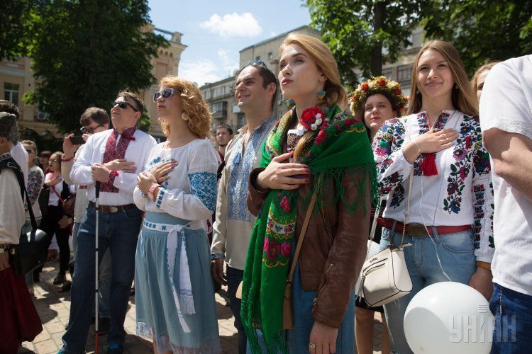 Марш в вышиванках в Киеве