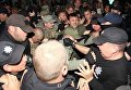 Как в Одессе отменяли концерт Лободы: петарды, дымовые шашки и потасовка