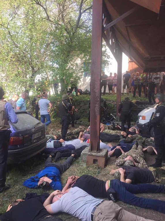 Бойня за ферму в Винницкой области: 42 человека задержаны