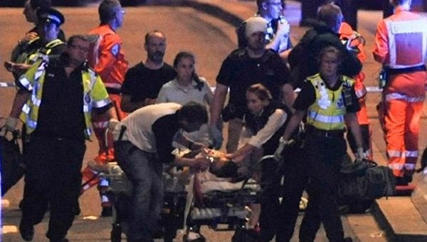 Скотланд-Ярд подтверждает гибель двух человек во время терактов в Лондоне