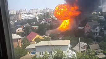 В Сети показали момент взрыва на киевском СТО