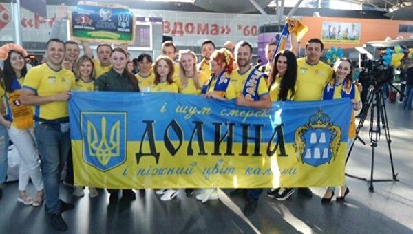 Болельщики сборной Украины без виз смогли вылететь на матч Финляндия - Украина