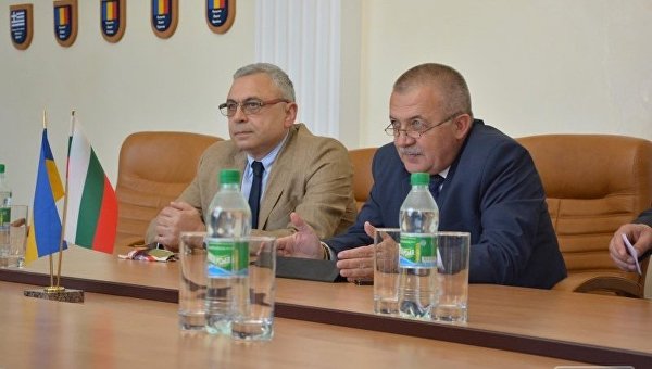 Глава Одесской ОГА Максим Степанов и посол Болгарии в Украине Красимир Неделчев Минчев