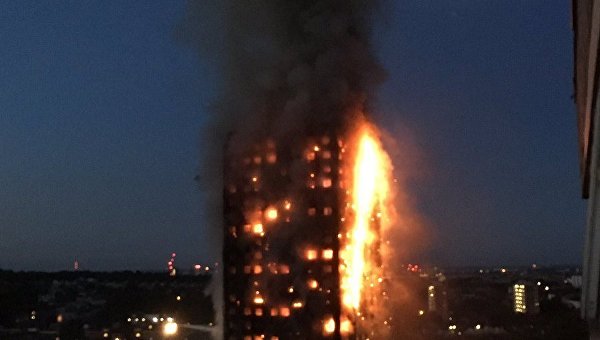 Пожар в жилом доме в Лондоне