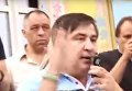 Как Саакашвили забрасывали яйцами и обливали зеленкой в Кривом Роге. Видео