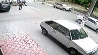 Момент взрыва джипа в Киеве, Видео