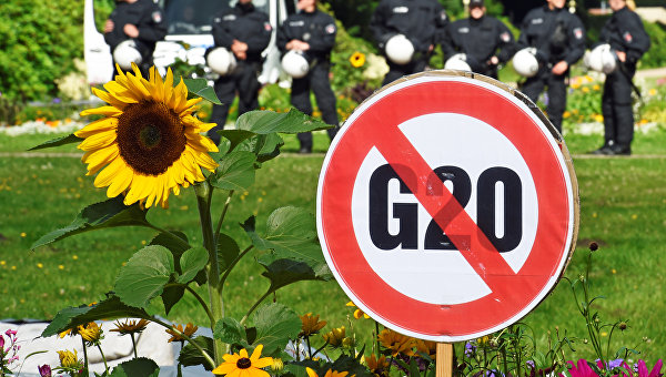 В немецком Гамбурге протестуют против проведения саммита G20