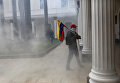 Беспорядки под парламентом Венесуэлы в Каракасе. Архивное фото