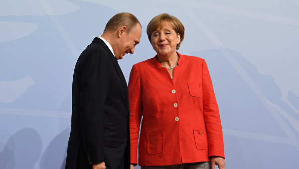Владимир Путин и Ангела Меркель. Архивное фото