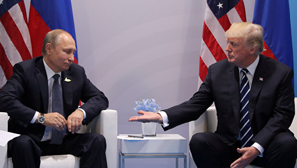 Встреча Владимира Путина и Дональда Трампа. Архивное фото
