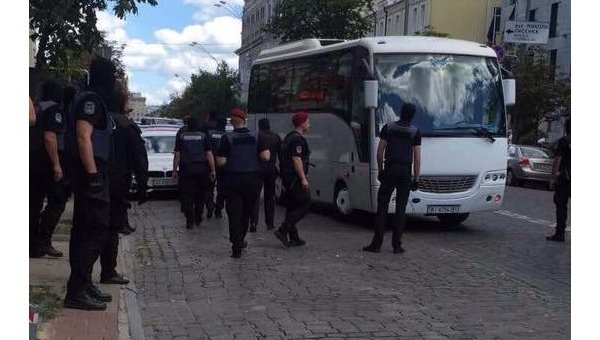 СБУ заявила о предотвращении в Киеве провокации у консульства Польши