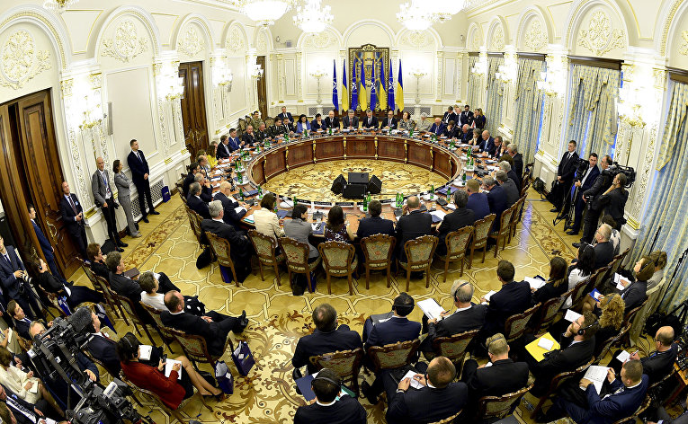 Встреча президента Петра Порошенко и Генерального секретаря НАТО Йенса Столтенберга в Киеве