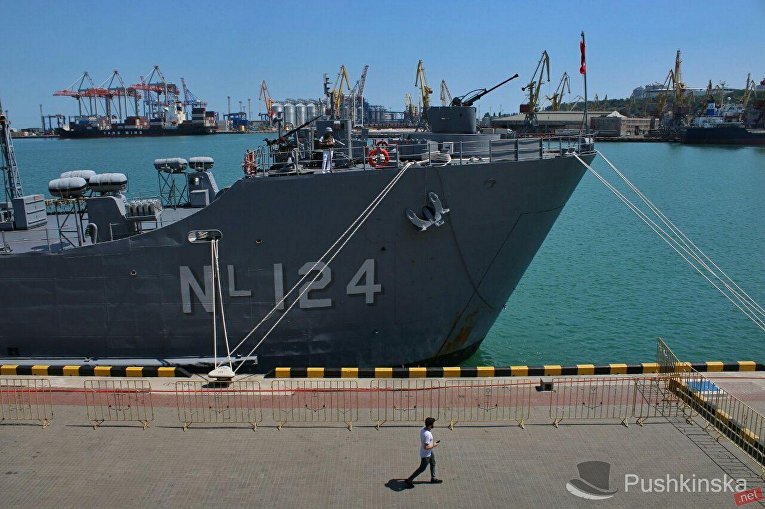 В Одессе стартовали украинско-американские военно-морские учения Си Бриз-2017