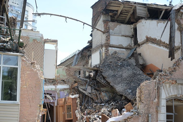 На месте взрыва жилого дома в Голосеевском районе Киева