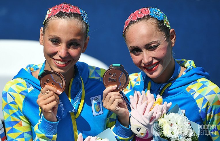 Елизавета Яхно и Анна Волошина (Украина), завоевавшие бронзовые медали в Будапеште