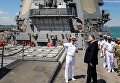 Порошенко посетил украинский фрегат и американский миноносец