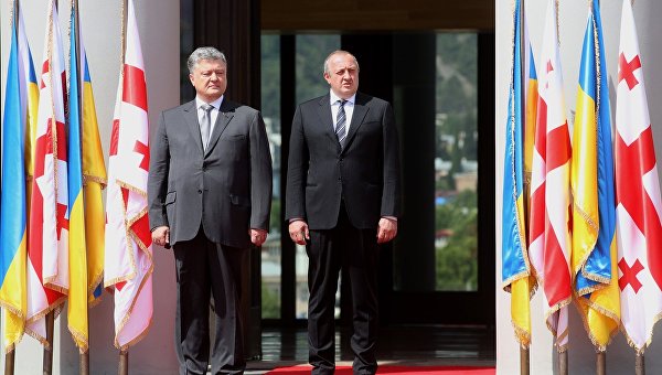 Президенты Украины и Грузии Петр Порошенко и Георгий Маргвелашвили
